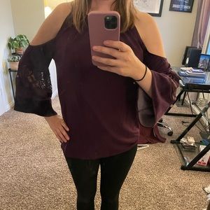 Cold shoulder top with lace and velvet detail